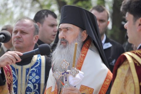 Paraclisul Mânăstirii Prodomiţa, sfinţit de IPS